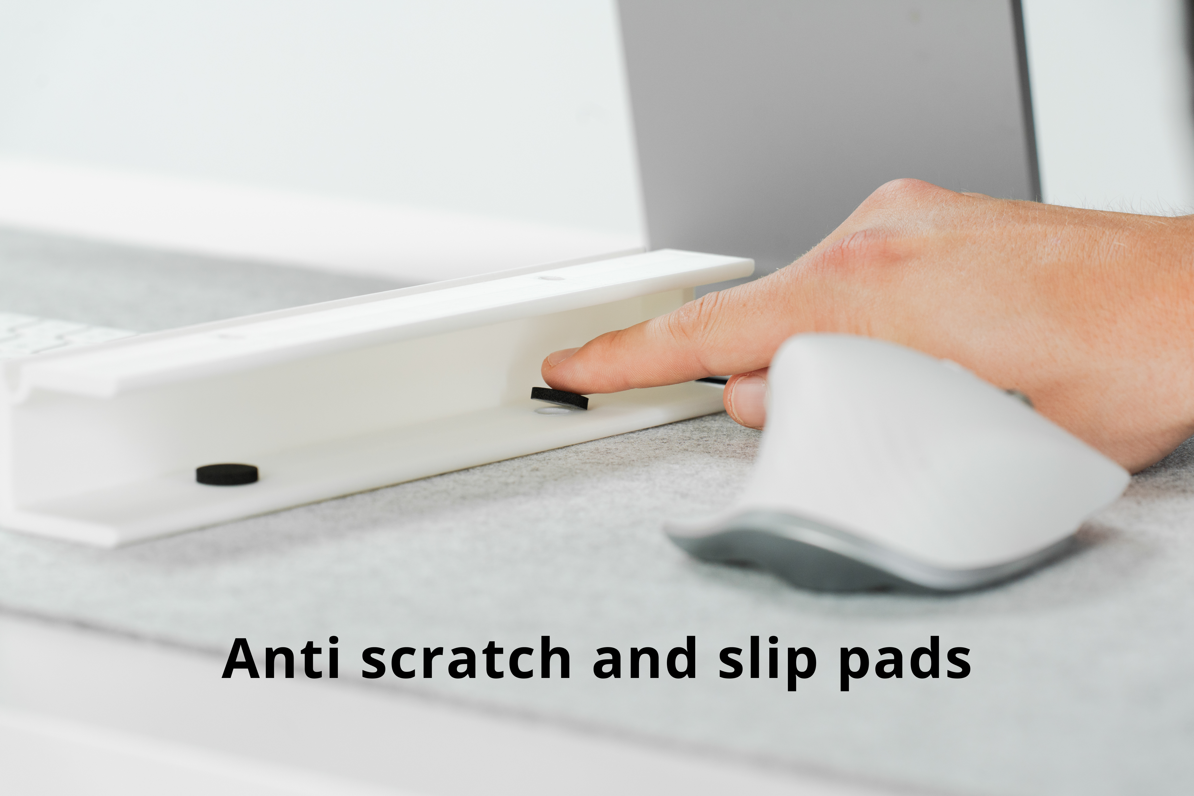 Universal Laptop Desk Dock