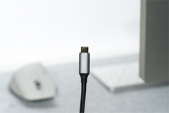 USB C 3.1, 100W, 10Gbps, 4k 60HZ