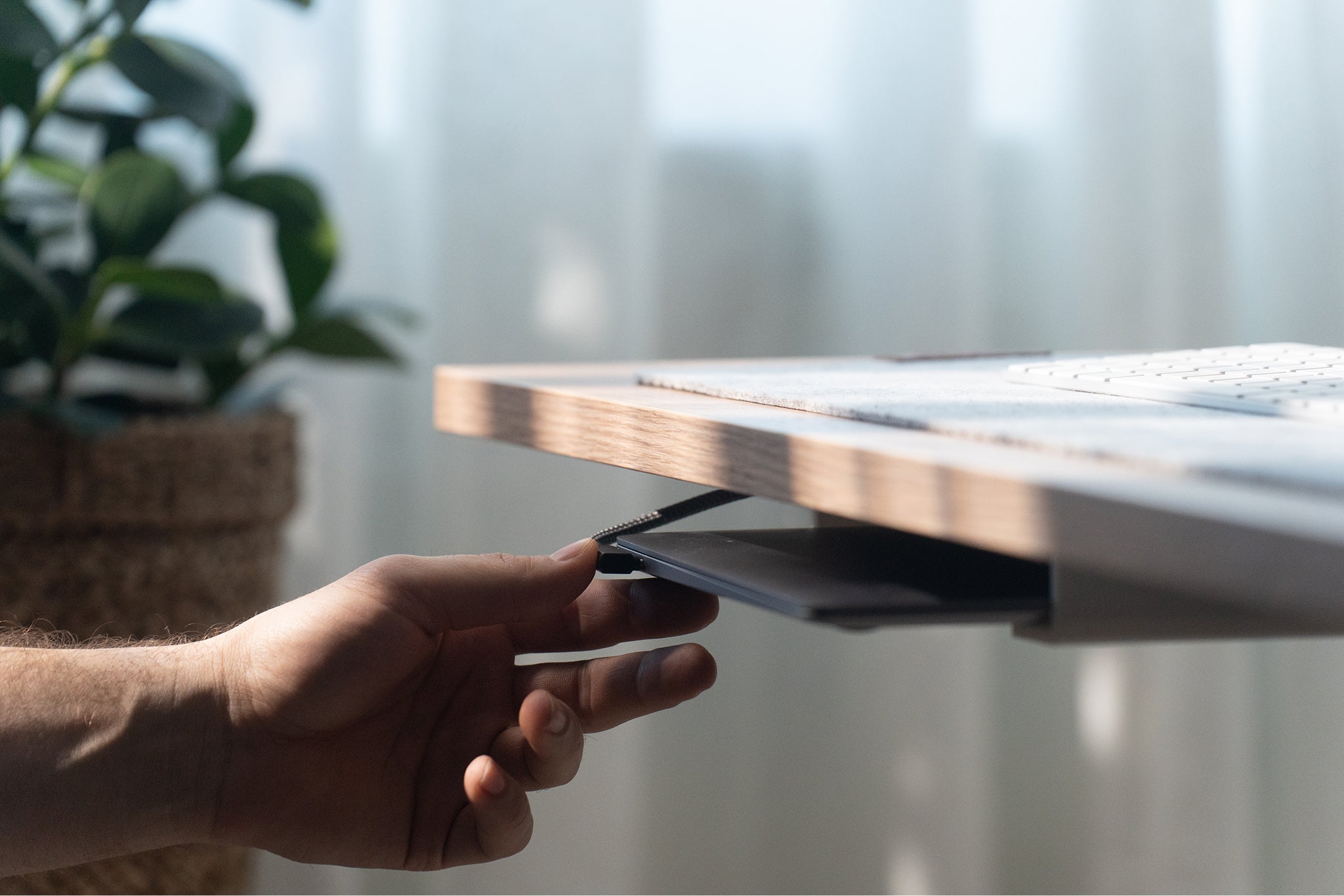 Invisible Laptop Dock